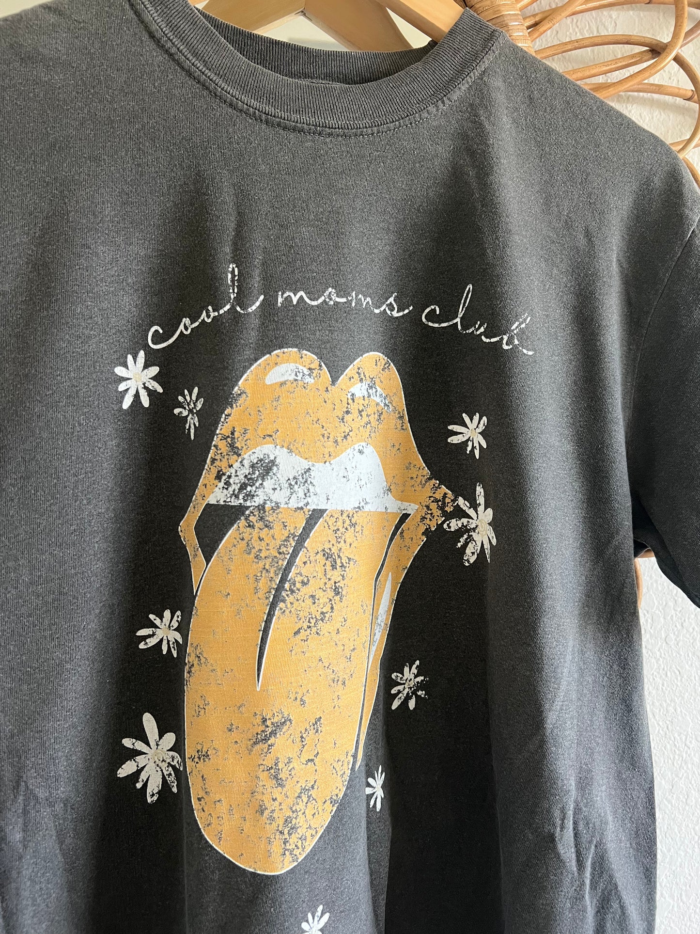 ‘COOL MAMA’ GRAPHIC