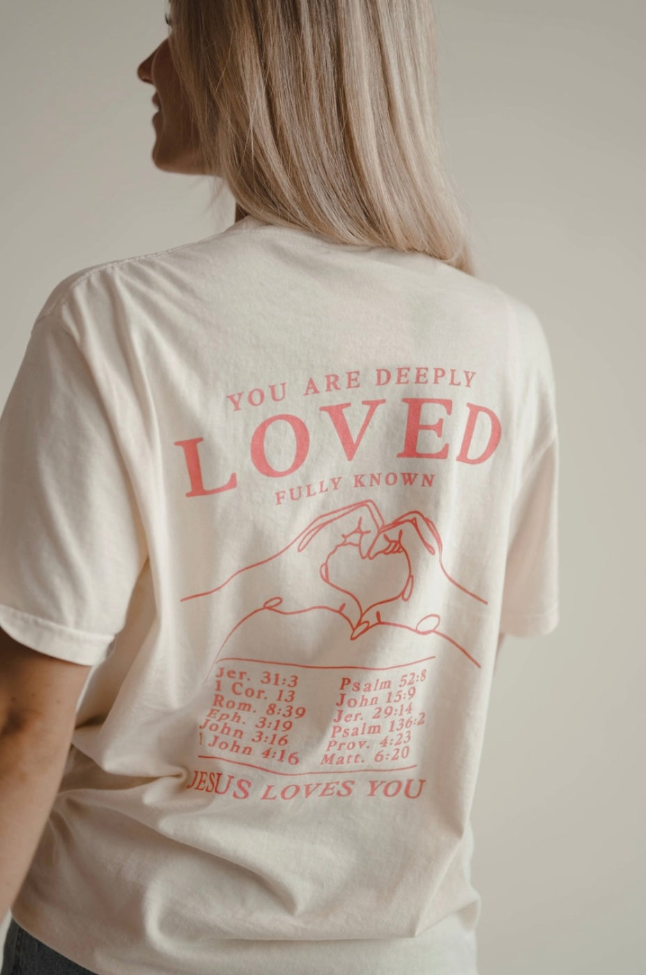 'JESUS LOVES YOU' GRAPHIC