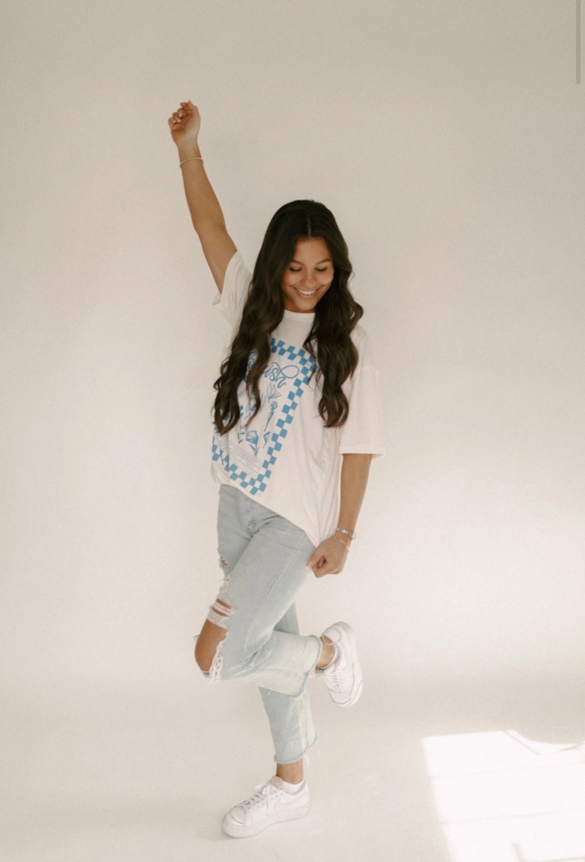 FLOURISH GRAPHIC TEE