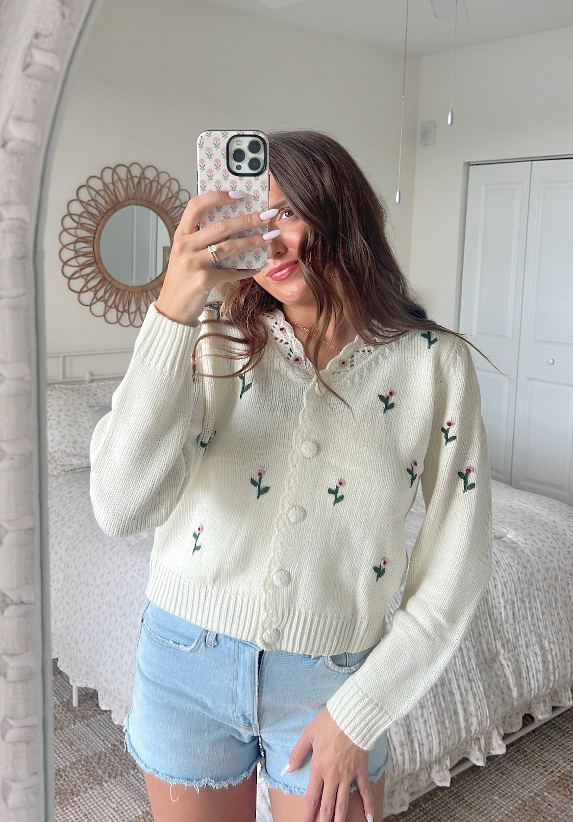 MAGNOLIA TULIP CARDI