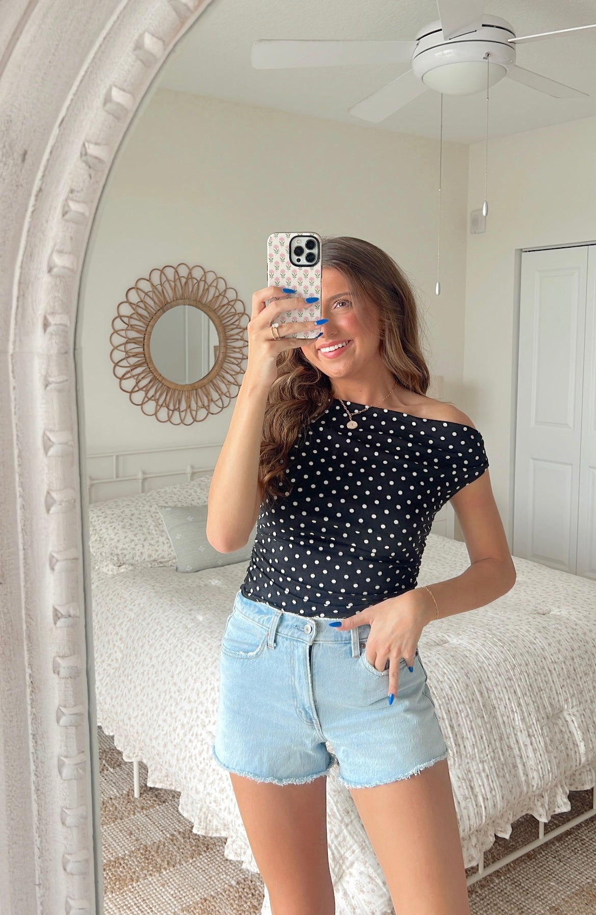 CLASSIC CHIC TOP