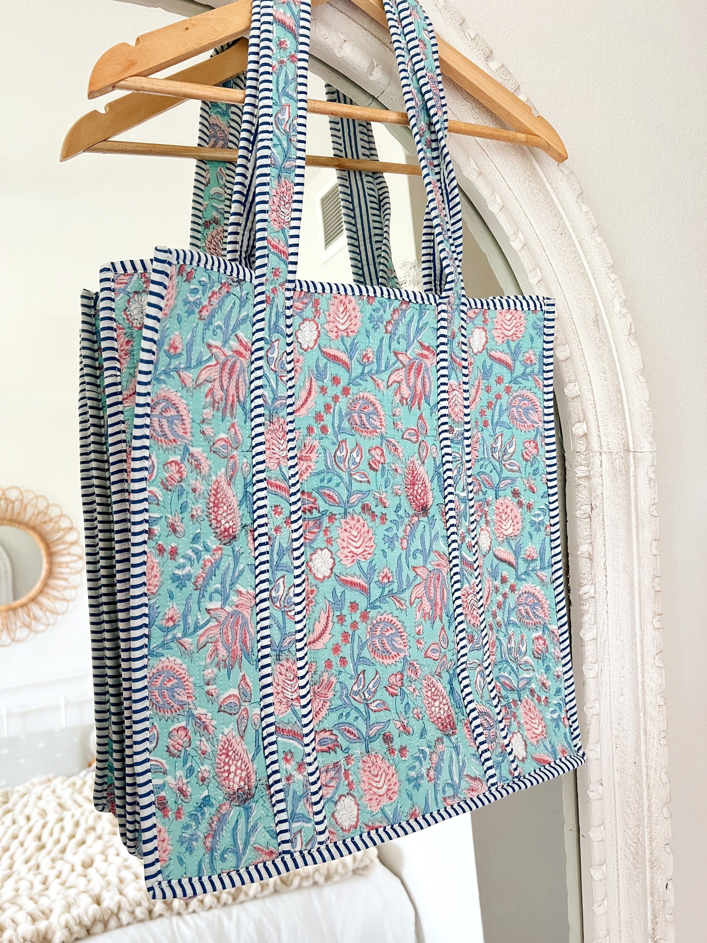 LENNON TOTE BAG
