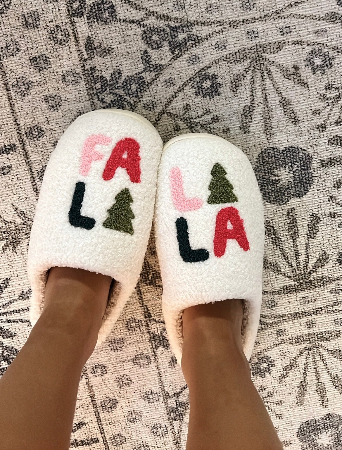 HOLIDAY SLIPPERS