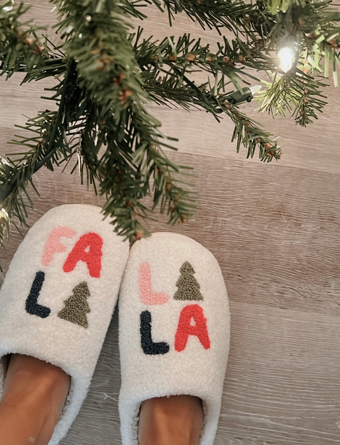 HOLIDAY SLIPPERS
