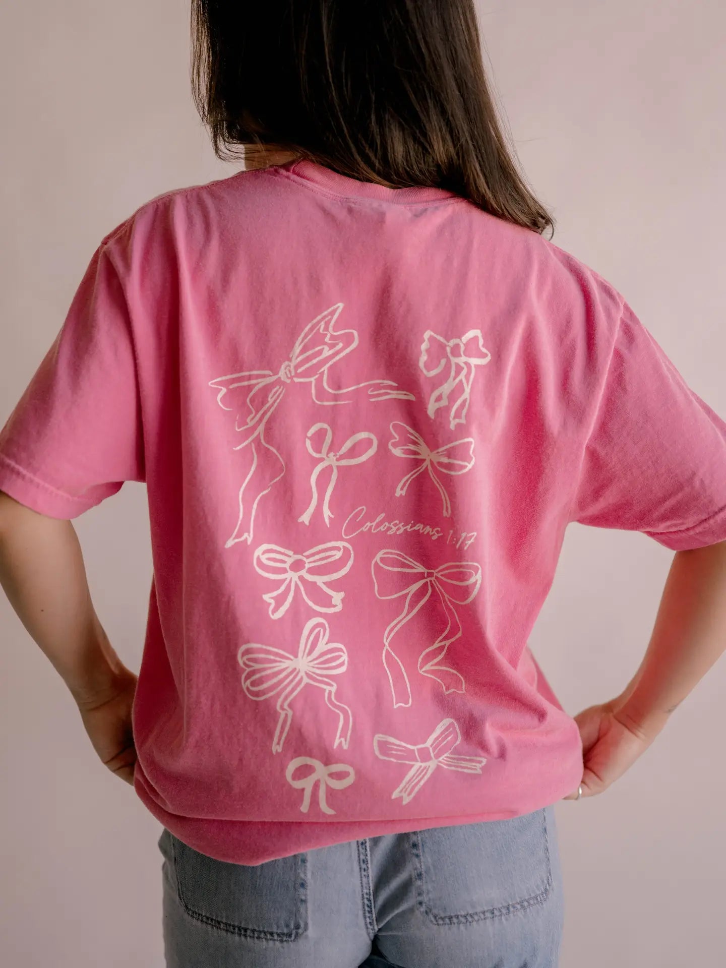 'HE HOLDS IT ALL TOGETHER' TEE - PINK
