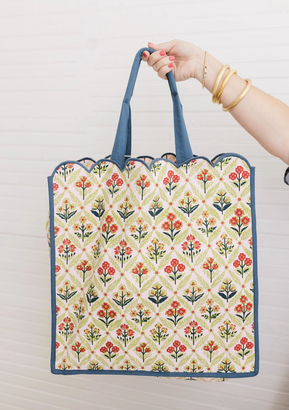 Garden Gate Scalloped Tote