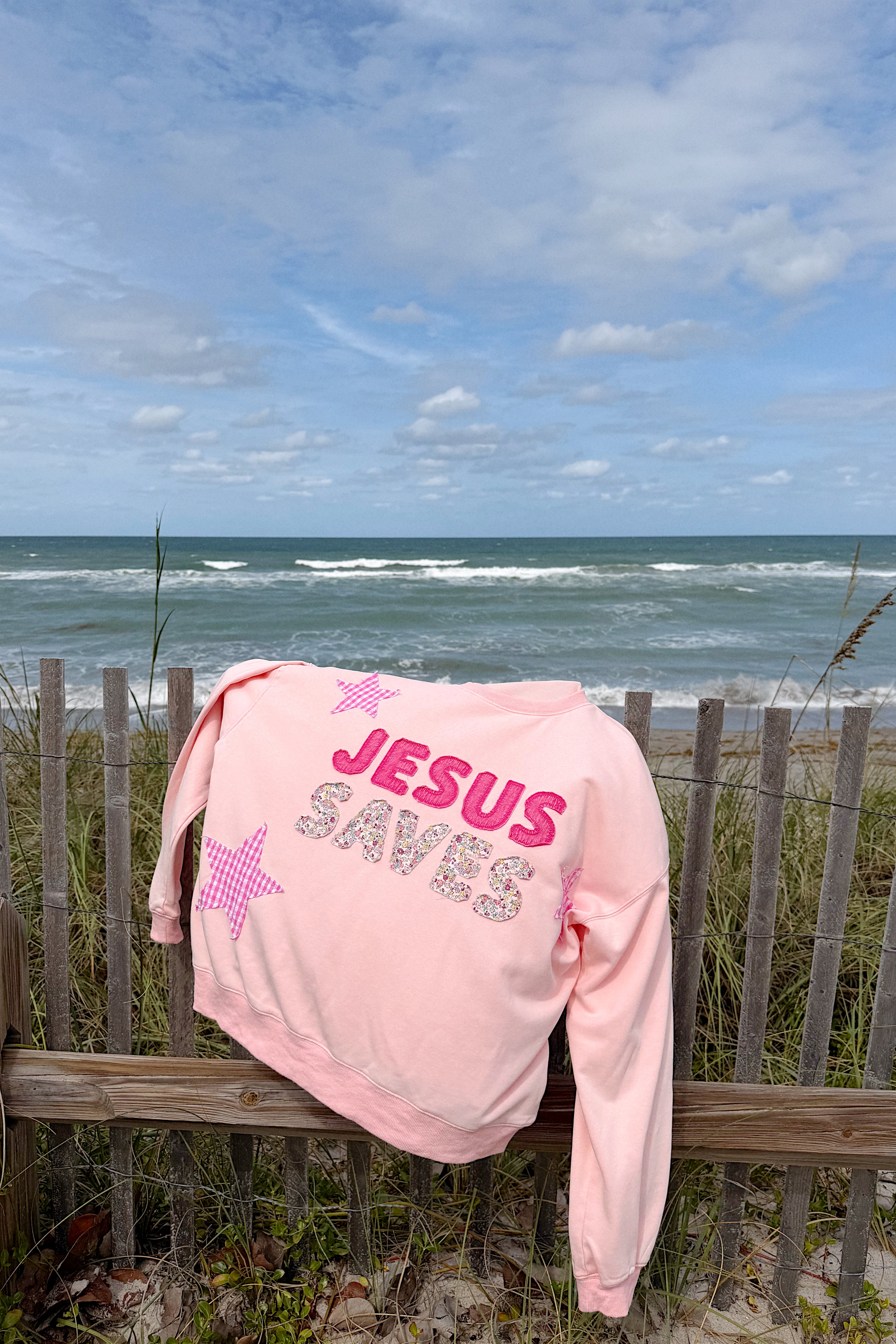 Jesus Saves Crew - Pink