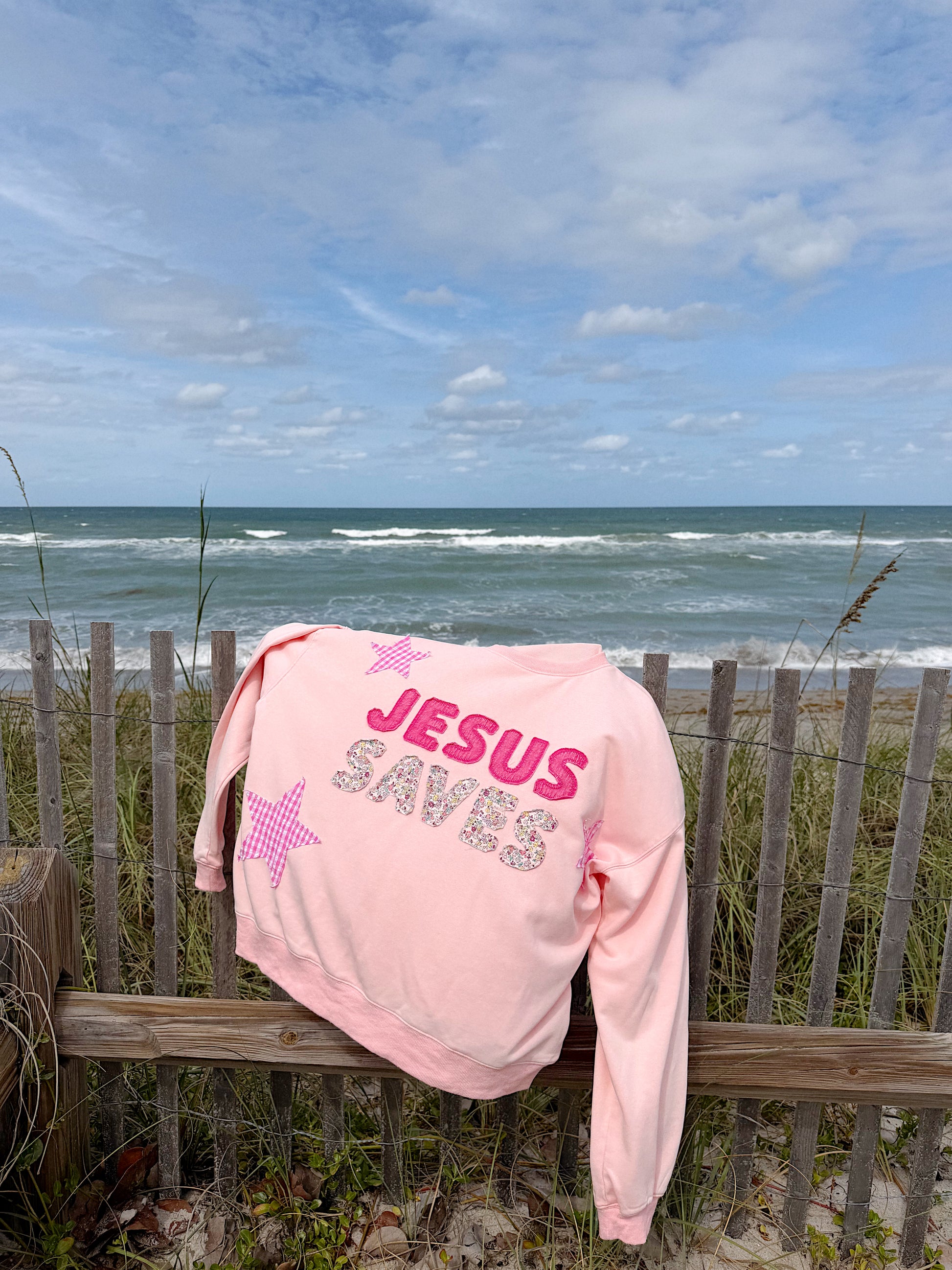 Jesus Saves Crew - Pink
