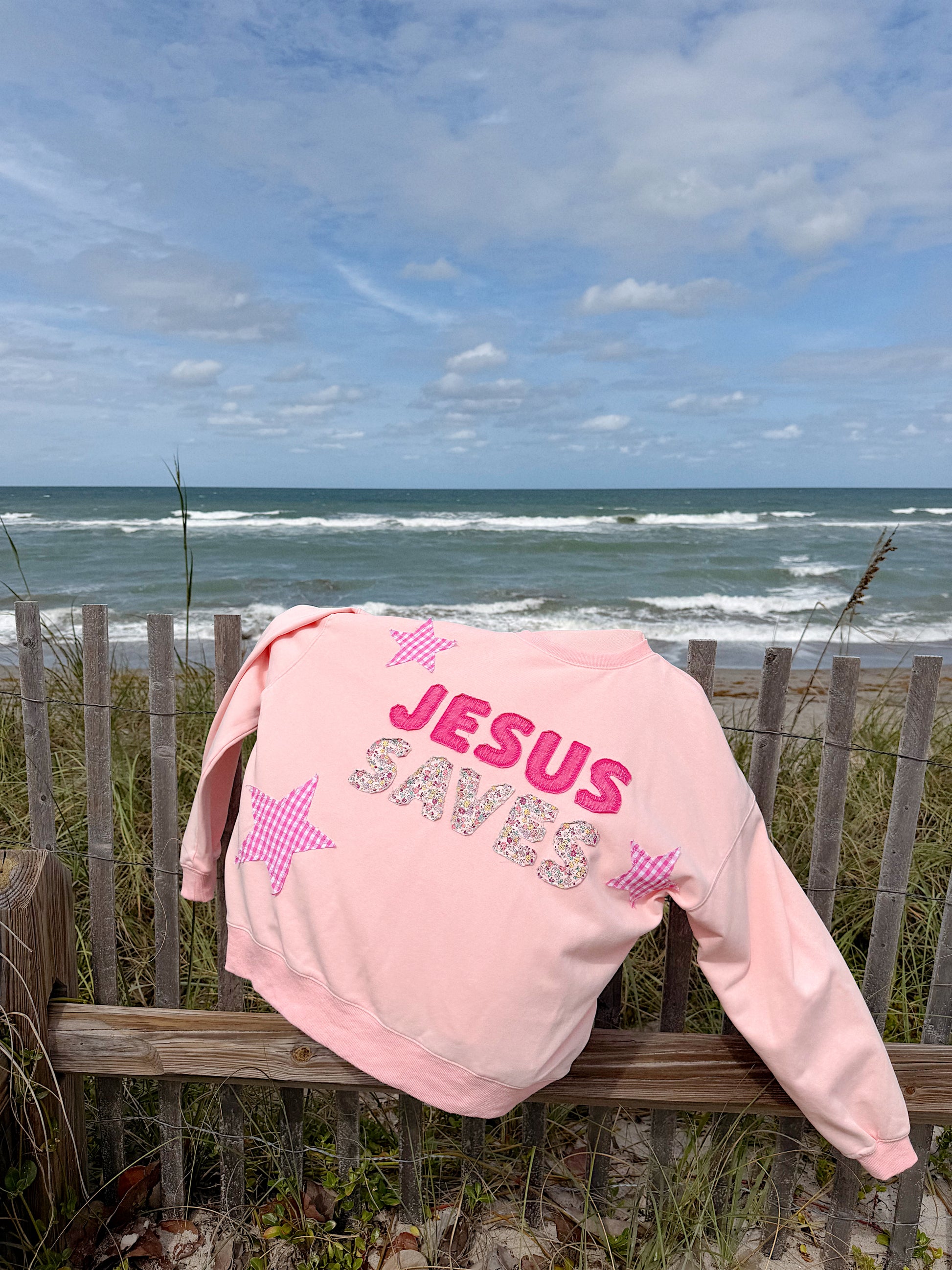 Jesus Saves Crew - Pink