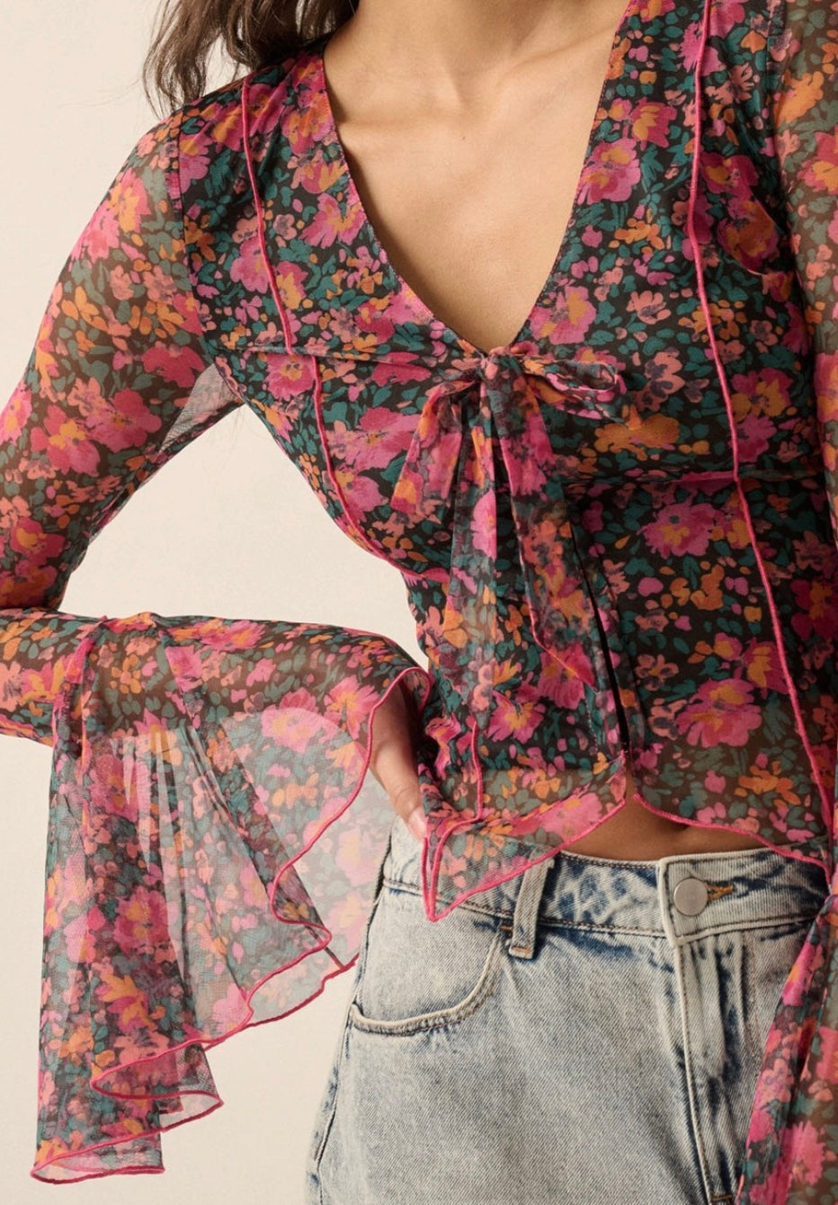 GROOVY SUMMER TOP
