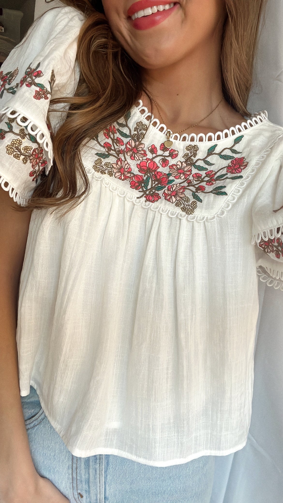 FLOWER EMBROIDERY TOP