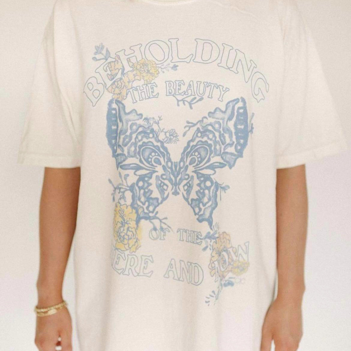 'Beholding Beauty' Graphic