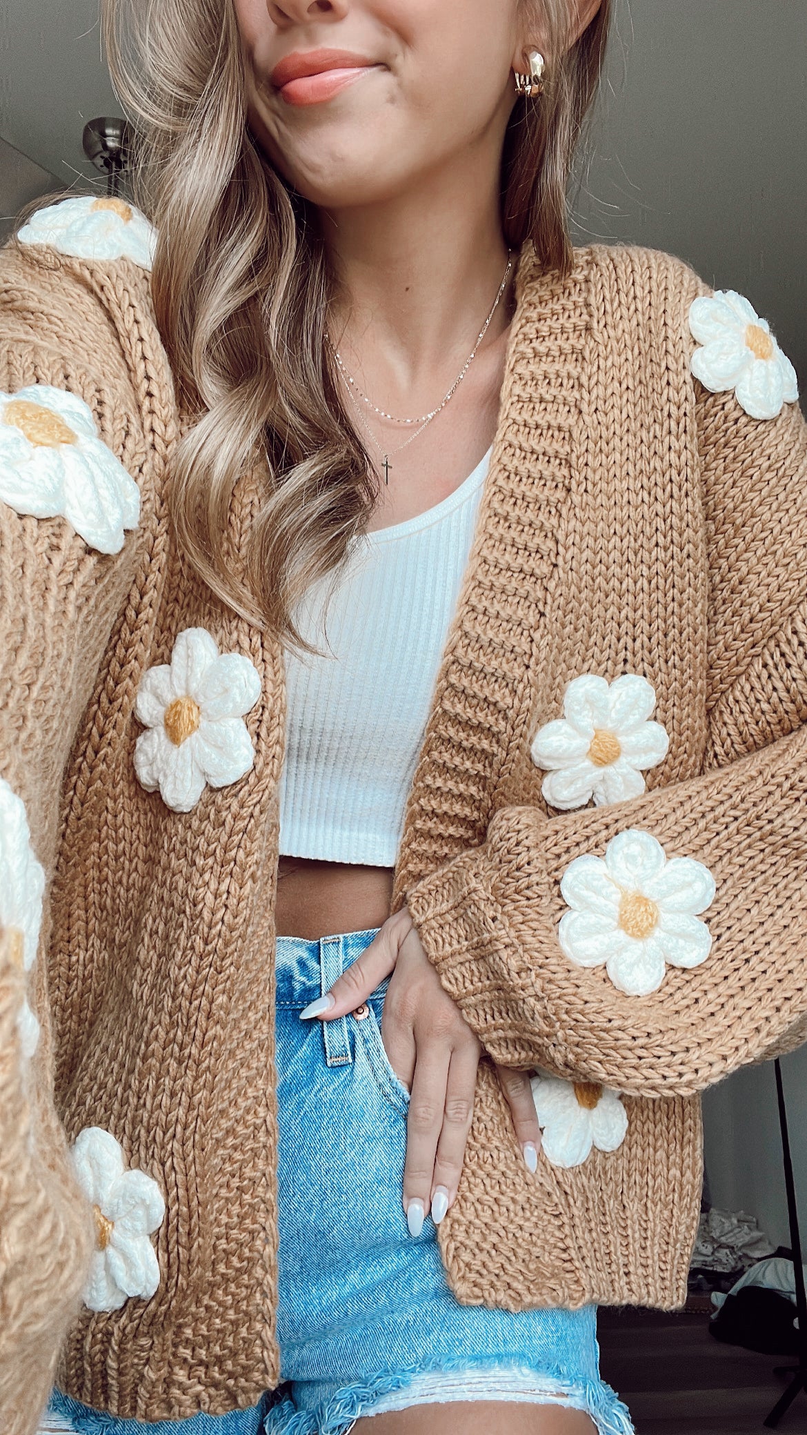 SUMMER DAISY CARDIGAN - NEUTRAL